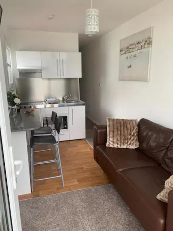 Lake Lodges Chichester Extérieur photo